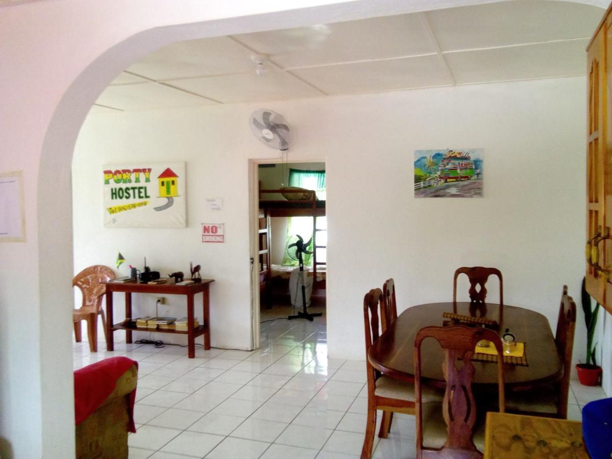 Porty Hostel Port Antonio Exterior foto