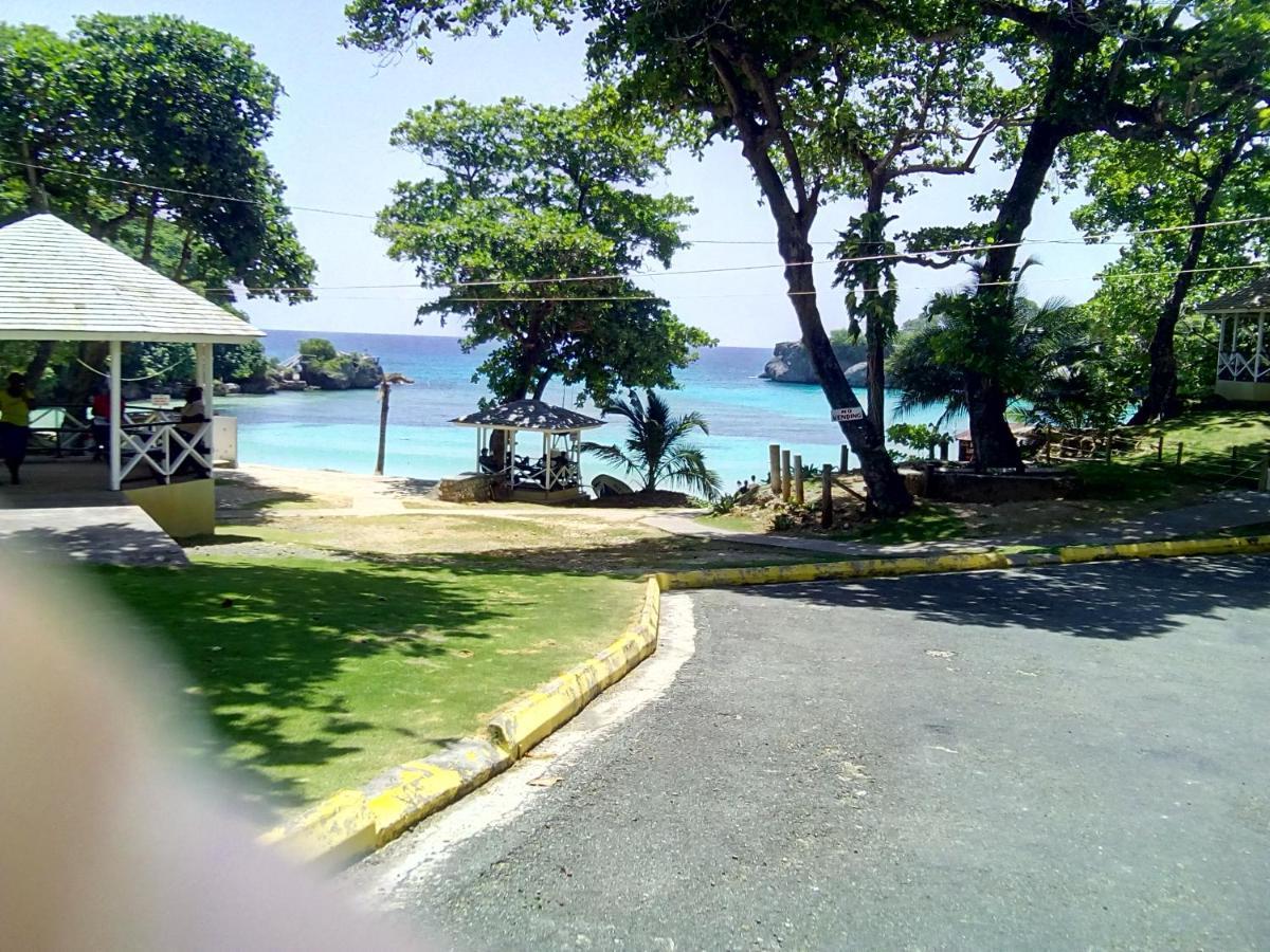Porty Hostel Port Antonio Exterior foto